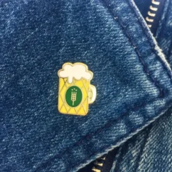 Ansteck-Pin Luxury Bierkrug