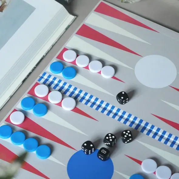 Brettspiel BACKGAMMON