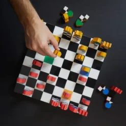 Brettspiel HEY CHESS - Schachspiel bunt