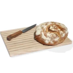 Brotschneidebrett mit Rillen aus Eschenholz 32 x 23 cm