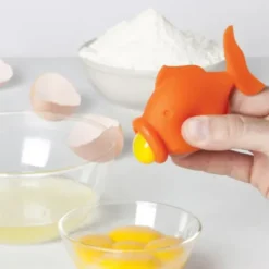 Eigelbtrenner Yolk Fish