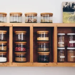 Gewürzgläser Set aus Glas und Holz, Salz- und Kräuterdosen 2er Set grün