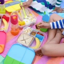Große Kinderlunchbox mit 4 Fächern 2000 ml - blau