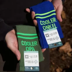 Herrensocken COOLER OPA Gr. 40-43 grüne Socken mit Schriftzug für coole Opas