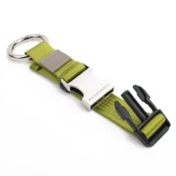 Jackenhalter mit Clip für Tasche oder Rucksack grün