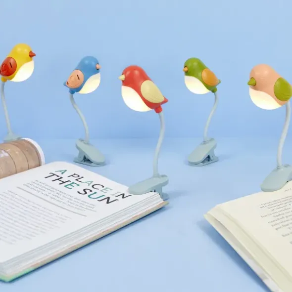 Leselampe Vogel rot - Buchlicht BIRDIE zum Klemmen mit flexiblem Lampenhals