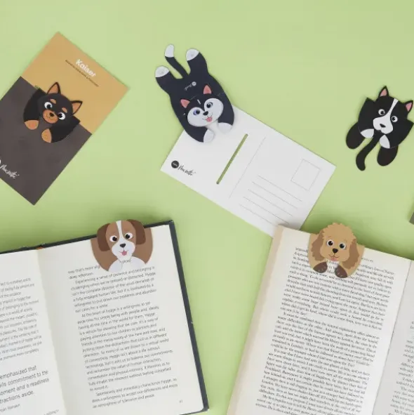 Lesezeichen Hund magnetisch auf Geschenkkarte, braun-weiß SNOOP