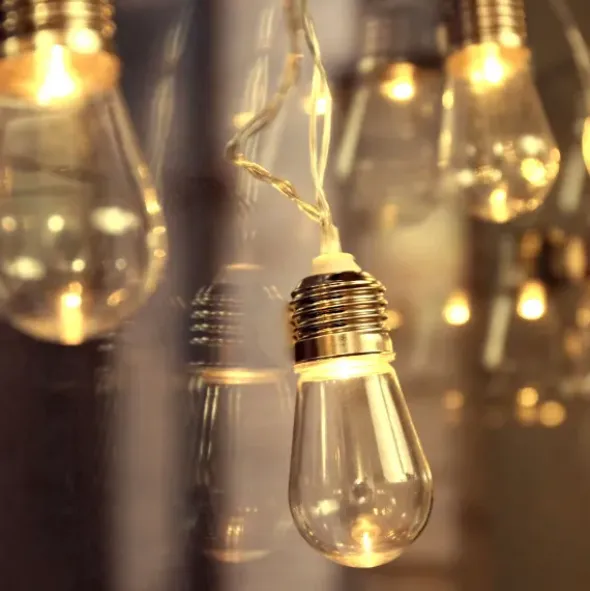 Lichterkette mit Edison-Glühlampen - 10 LED Lampen - Batteriebetrieb