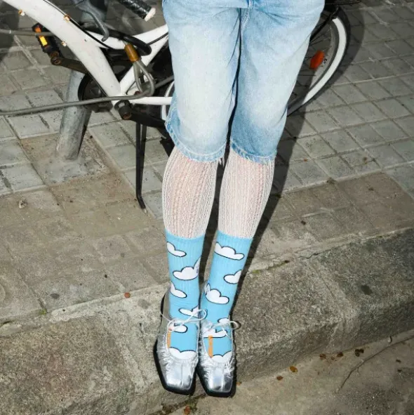 Motivsocken Wolken - Spruchsocken "Feet in the clouds"