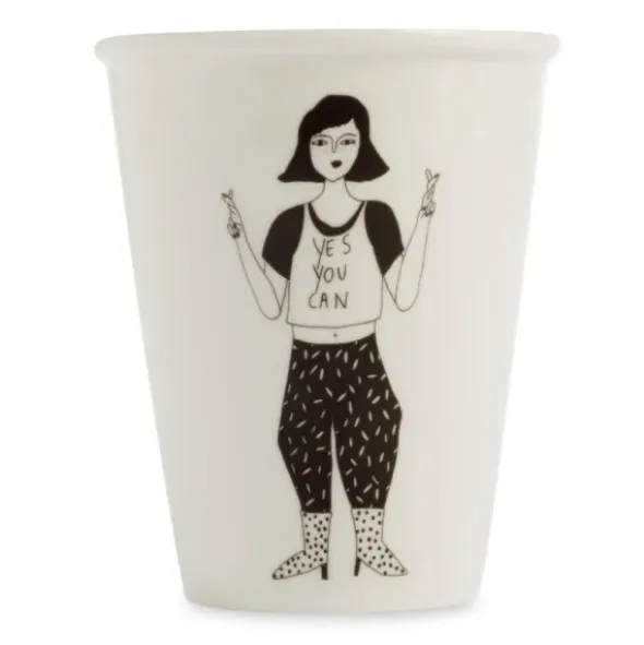 Porzellanbecher weiß - Motiv Frau mit Spruch-Shirt "Yes you can"