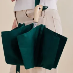 Regenschirm mit Entenkopf Griff aus Holz grün - Original Duckhead Taschenschirm