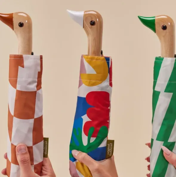 Regenschirm mit Entenkopf Griff aus Holz bunt - Original Duckhead Taschenschirm