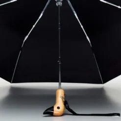 Regenschirm schwarz mit Entenkopf Griff aus Holz - Original Duckhead Taschenschirm