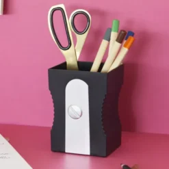 Stifteköcher Spitzer schwarz