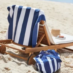 Strand- und Badetuch dunkelblau-weiß gestreift - XL Handtuch 200 x 90 cm mit Beutel, schnelltrocknend & leicht