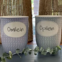 Tasse 0,5 l Omilein - lila mit Punkten