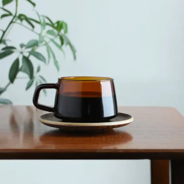 Tasse SEPIA 270 ml - Henkeltasse aus Glas mit Untertasse aus Holz