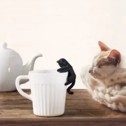 Teesieb Katze, Cattea
