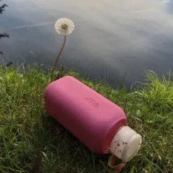 Trinkflasche Glas/Silikonhülle 0,6 l, raspberry pink (dunkelrosa)