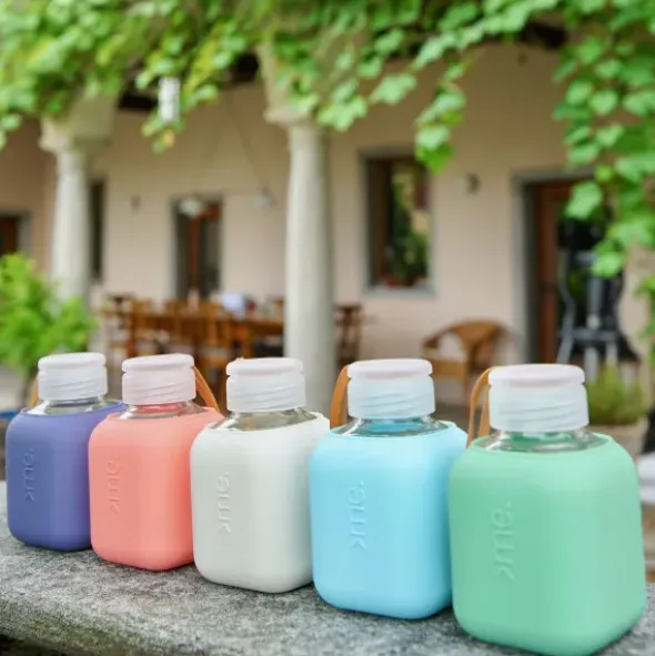 Trinkflasche Glas/Silikonhülle 0,37 l - mint green minze