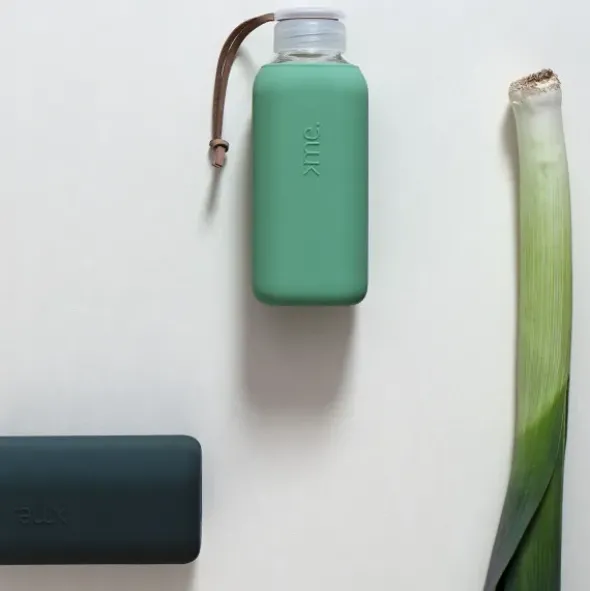 Trinkflasche Glas/Silikonhülle 0,6 l, mint green (mintgrün)