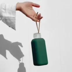 Trinkflasche Glas/Silikonhülle 0,6 l, pine green (dunkelgrün)
