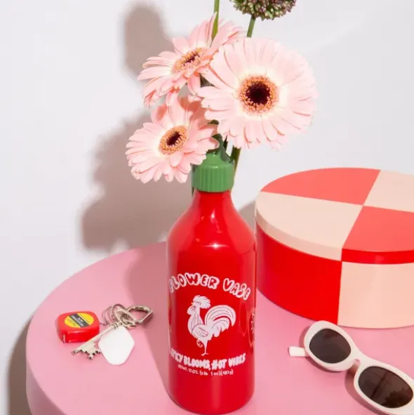 Vase aus Keramik im "Siracha Saucen" Design 22,5 cm