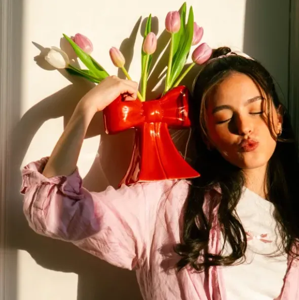 Vase in Schleifenform rot 20 cm – Keramik Blumenvase