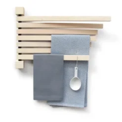 Wandpfau PAVO S – Utensilien- und Handtuchhalter aus Holz 44 x 28 cm