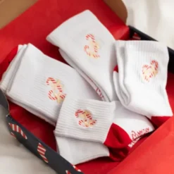 Weihnachtssocken bestickt mit Zuckerstangen Gr. 40-43