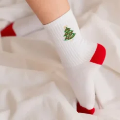 Weihnachtssocken Weihnachtsbaum - bestickt mit Christbaum Gr. 40-43