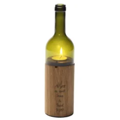WeinLicht Windlicht mit Wunschgravur - Teelichthalter aus Eichenholz mit Glasaufsatz grünglas