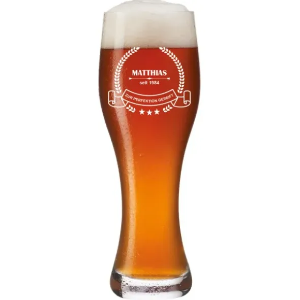 Weizenbierglas mit Gravur ZUR PERFEKTION GEREIFT mit Name + Geburtsjahr